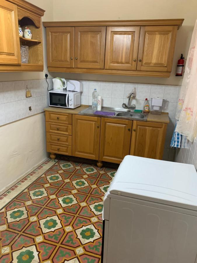 2 Bedroom Apartment In The Centre Of Valletta Exterior photo