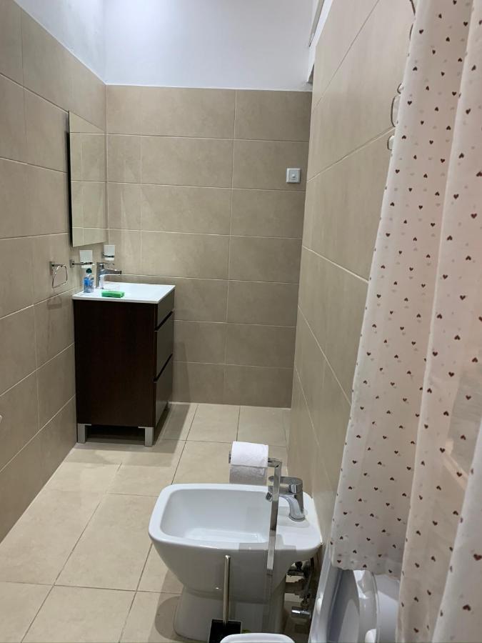 2 Bedroom Apartment In The Centre Of Valletta Exterior photo